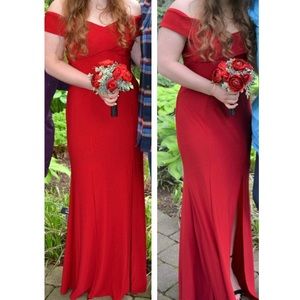 Beautiful Red Form-Fitting Prom/Formal Dress